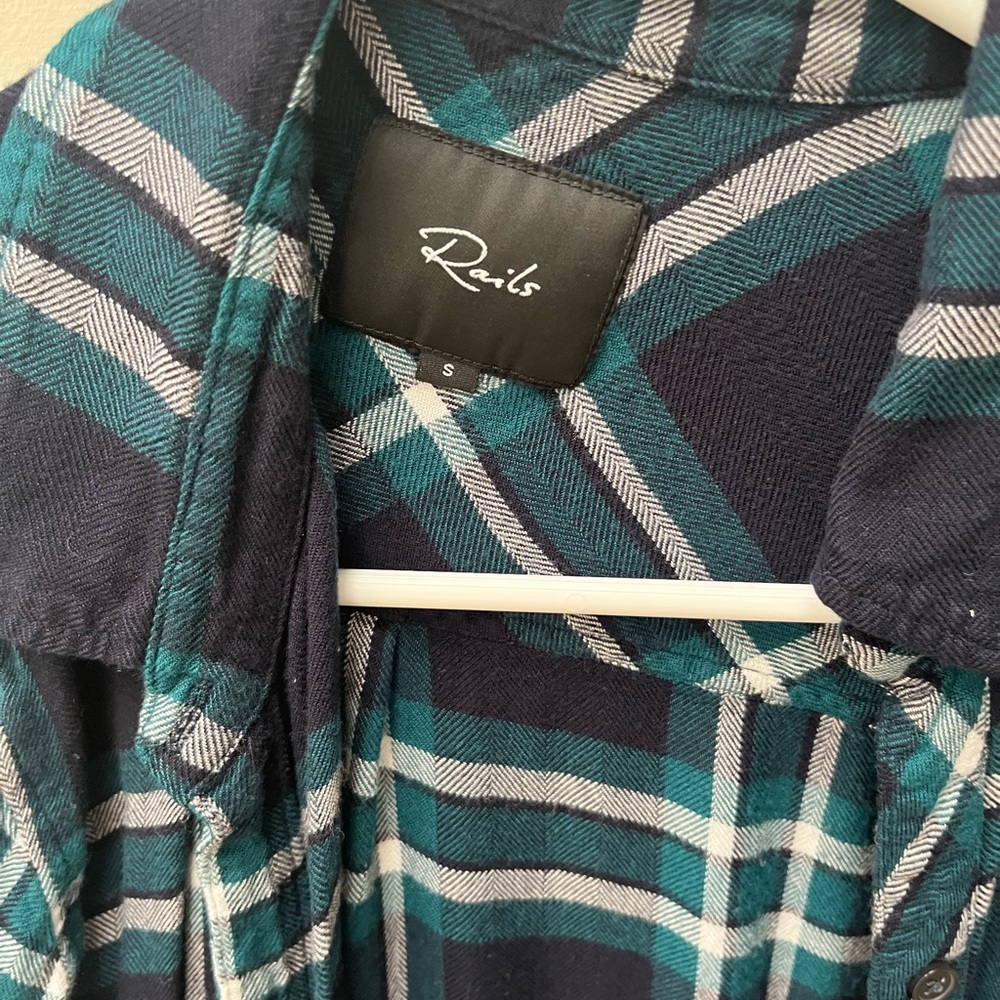 Rails Plaid Button-Up Women's Top - Picture 5 of 5